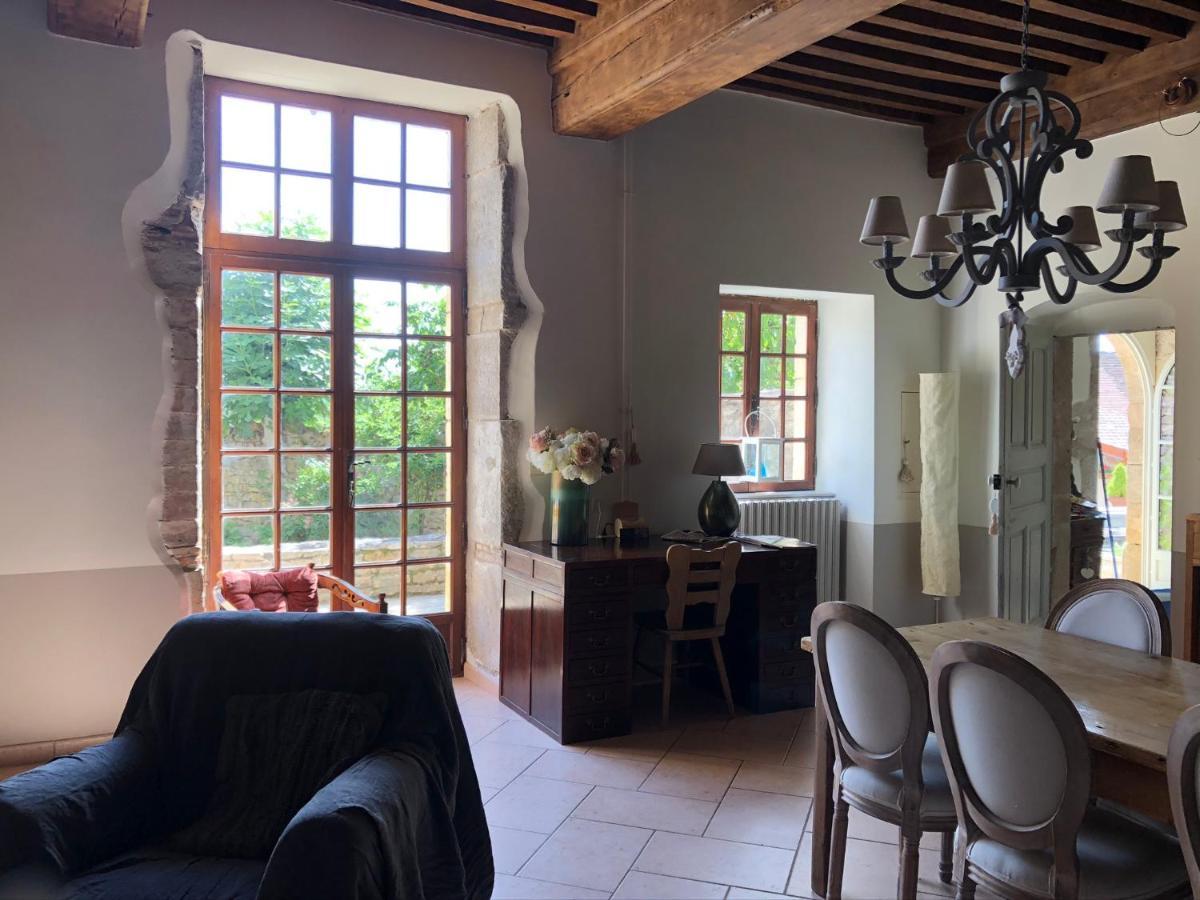 Chatel De Bierre Sigy-le-Châtel Exteriör bild