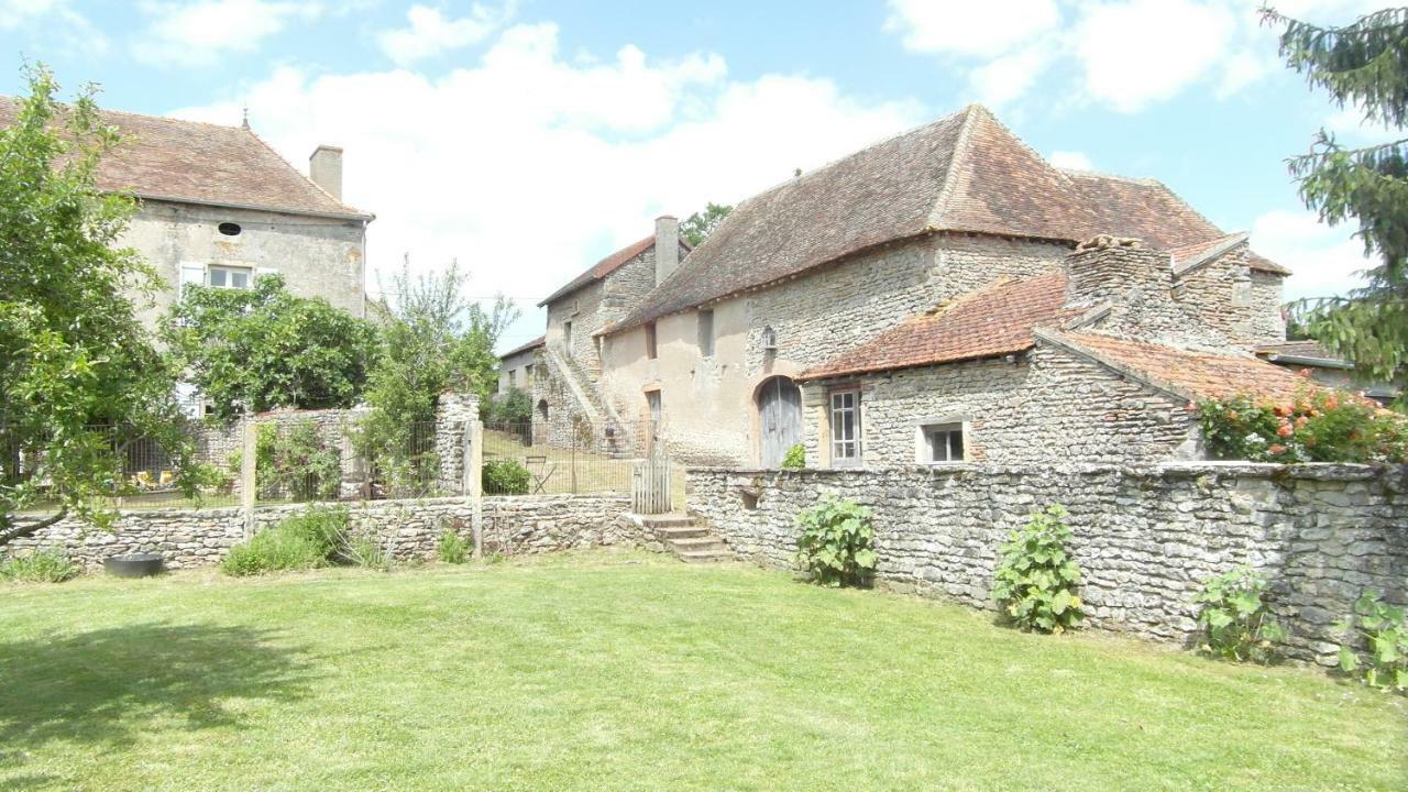 Chatel De Bierre Sigy-le-Châtel Exteriör bild
